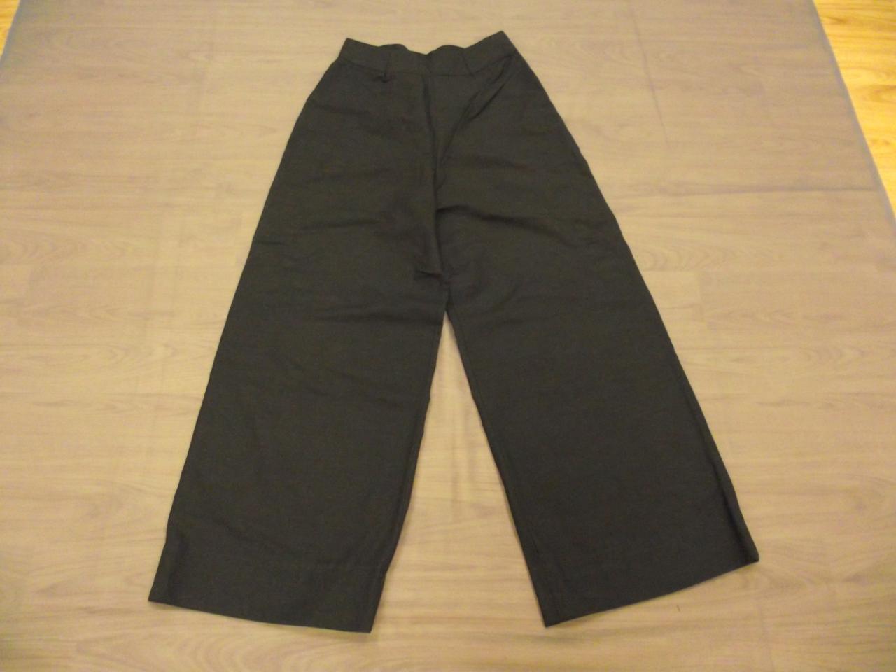 Pantalons noirs (x15) - 6/8 ans