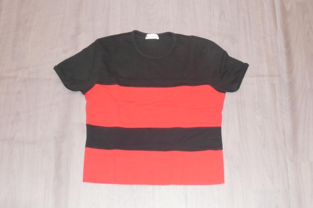 T-shirts noirs et rouges (x6) - 12/14 ans